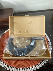 MITUTOYO OUTSIDE MICROMETER 103-181
