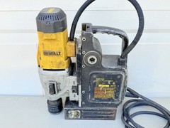 DeWalt DWE1622 Corded Electric Magnetic Drill Press