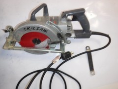 USED Skilsaw Circular Saw HD77 Corded Electric 7-1/4″ Worm Drive 13 AMP SEE DESC