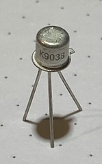 2N2222A Genuine Motorola TO-18 NPN Amplifier and Switching Transistor, 5 Each