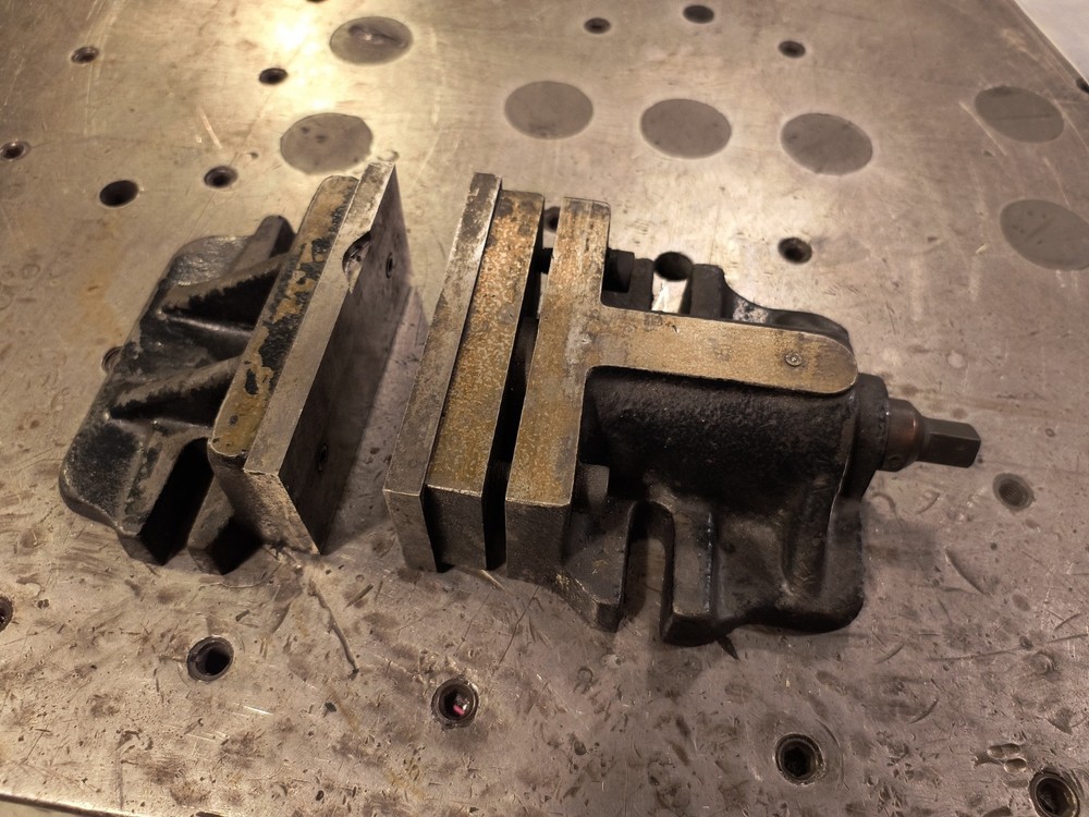 2 Piece Mill Vise 6″ Jaw Width Limitless Adjustable Table Vise
