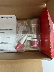 Honeywell AMX300TLF Thermostatic Mixing Valve Kit Lead-Free