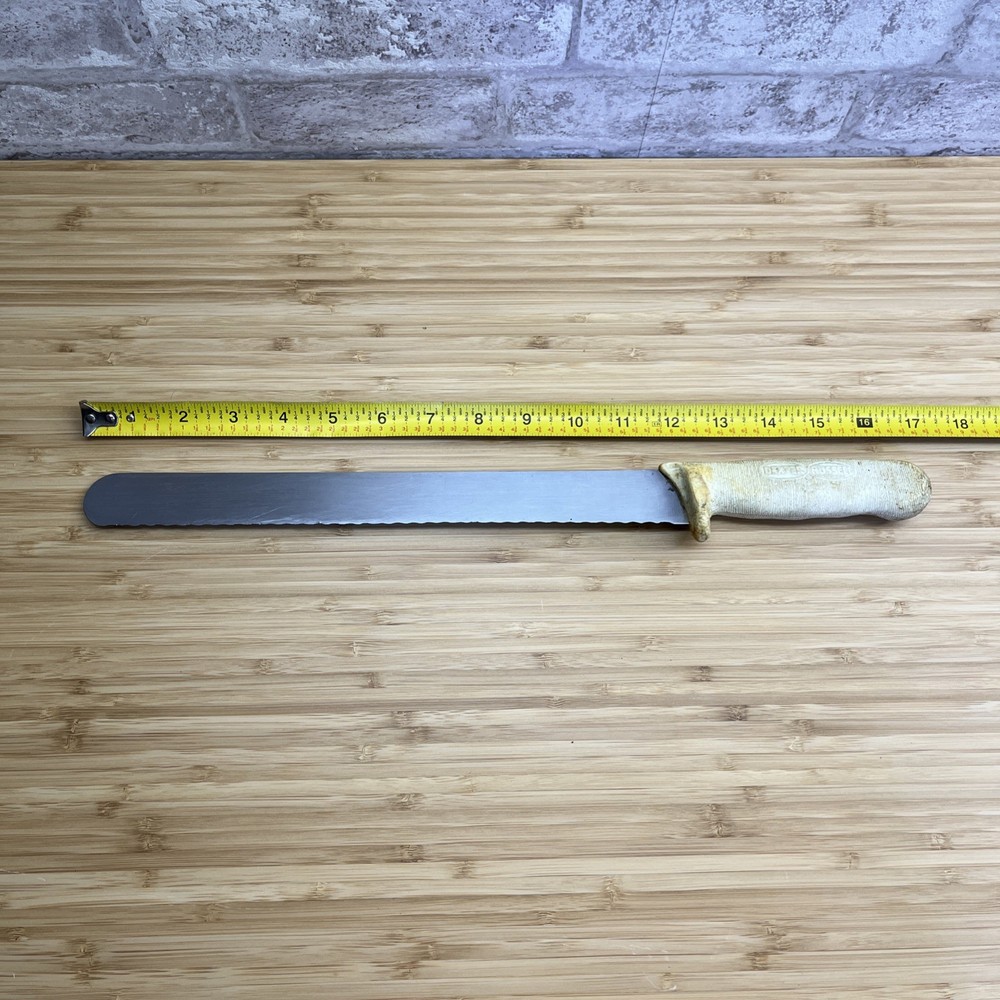 Vintage Dexter Russell 12″ Bread Knife White Handle Serrated