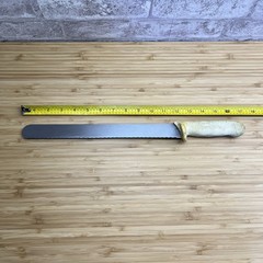 Vintage Dexter Russell 12″ Bread Knife White Handle Serrated