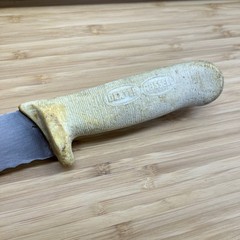 Vintage Dexter Russell 12″ Bread Knife White Handle Serrated