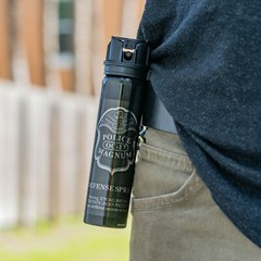 POLICE MAGNUM Pepper Spray Self Defense 5oz Flip Top Belt Clip Stream Security
