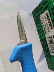 Dexter Russell 11183 Sani-Safe 2.5″ Tender Shoulder Trim Poultry Knife EP151 HGC