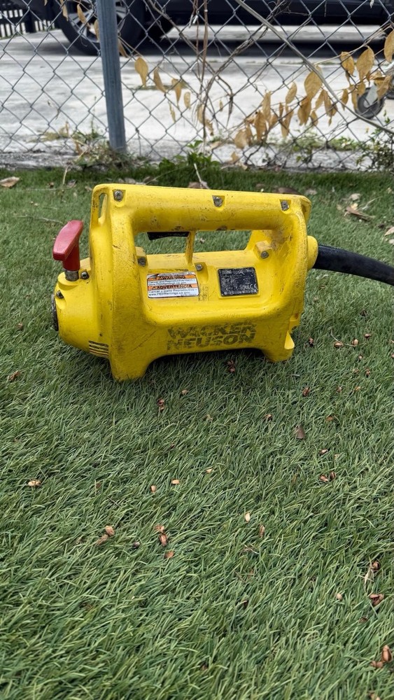 Wacker M2500 Electric Concrete Vibrator